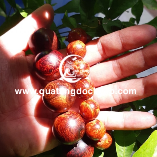 Vòng Gỗ Sưa (QTVG-1)