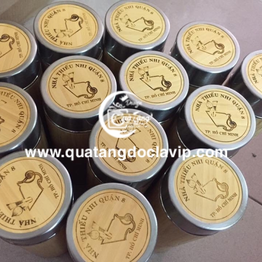 Bình giữ nhiệt khắc logo