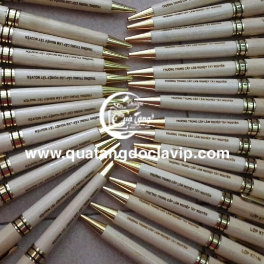 Bút Gỗ Khắc Tên (QTBK-14)